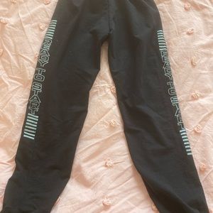 tThese pants are the definition of comfort!